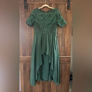 Elegant Green Lace Evening Dress